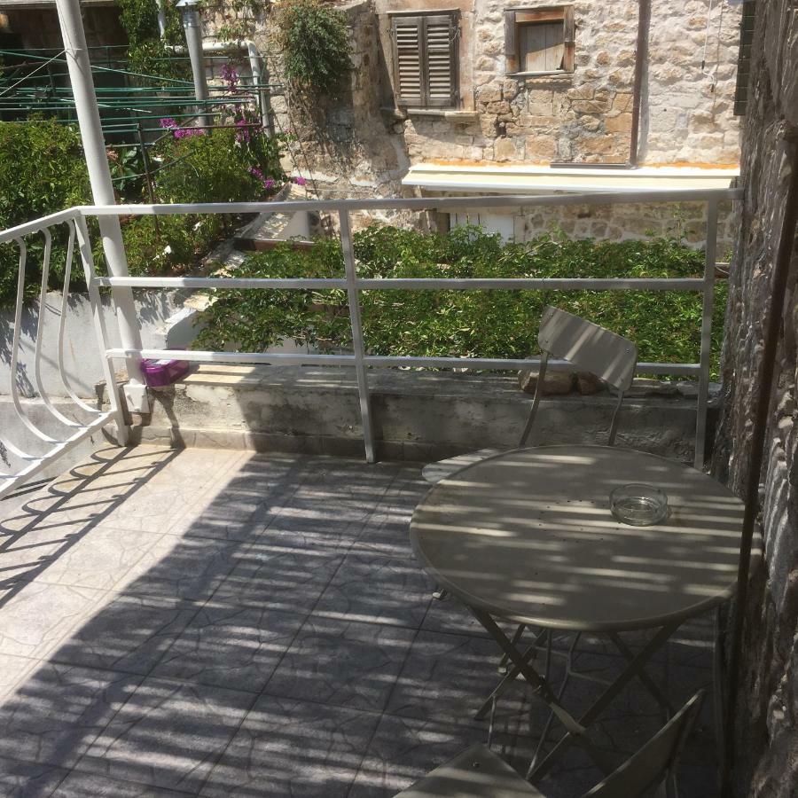 Hvar Piazza Apartment フヴァル エクステリア 写真